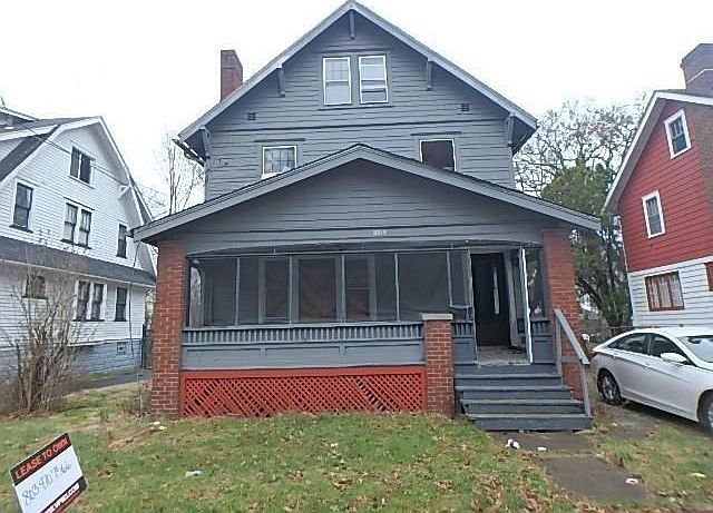 1st image of 1014 Delia Ave