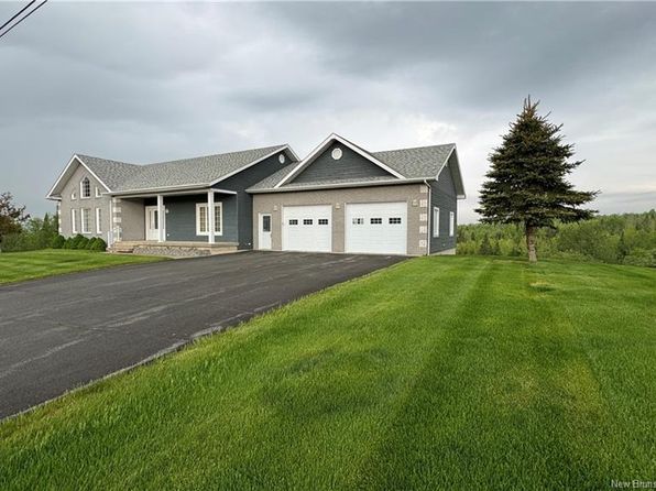 2 Roland J Martin St, Saint Laonard, NB E7E 2T8