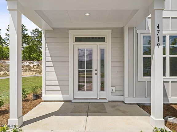 2nd image of 4719 Siddons Drive