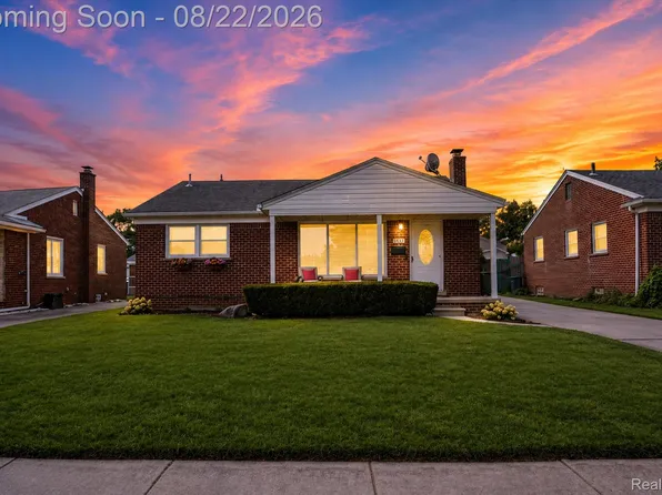 6523 Henry Ruff Rd, Garden City, MI 48135