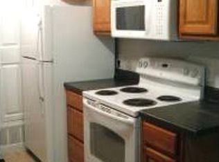 1015 Mississippi St APT 13, Lawrence, KS 66044