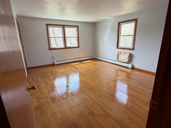 77 Gould Dr #2, East Hartford, CT 06118