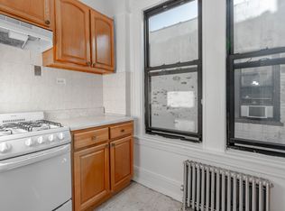 31-21 35th St #3Z, Astoria, NY 11106