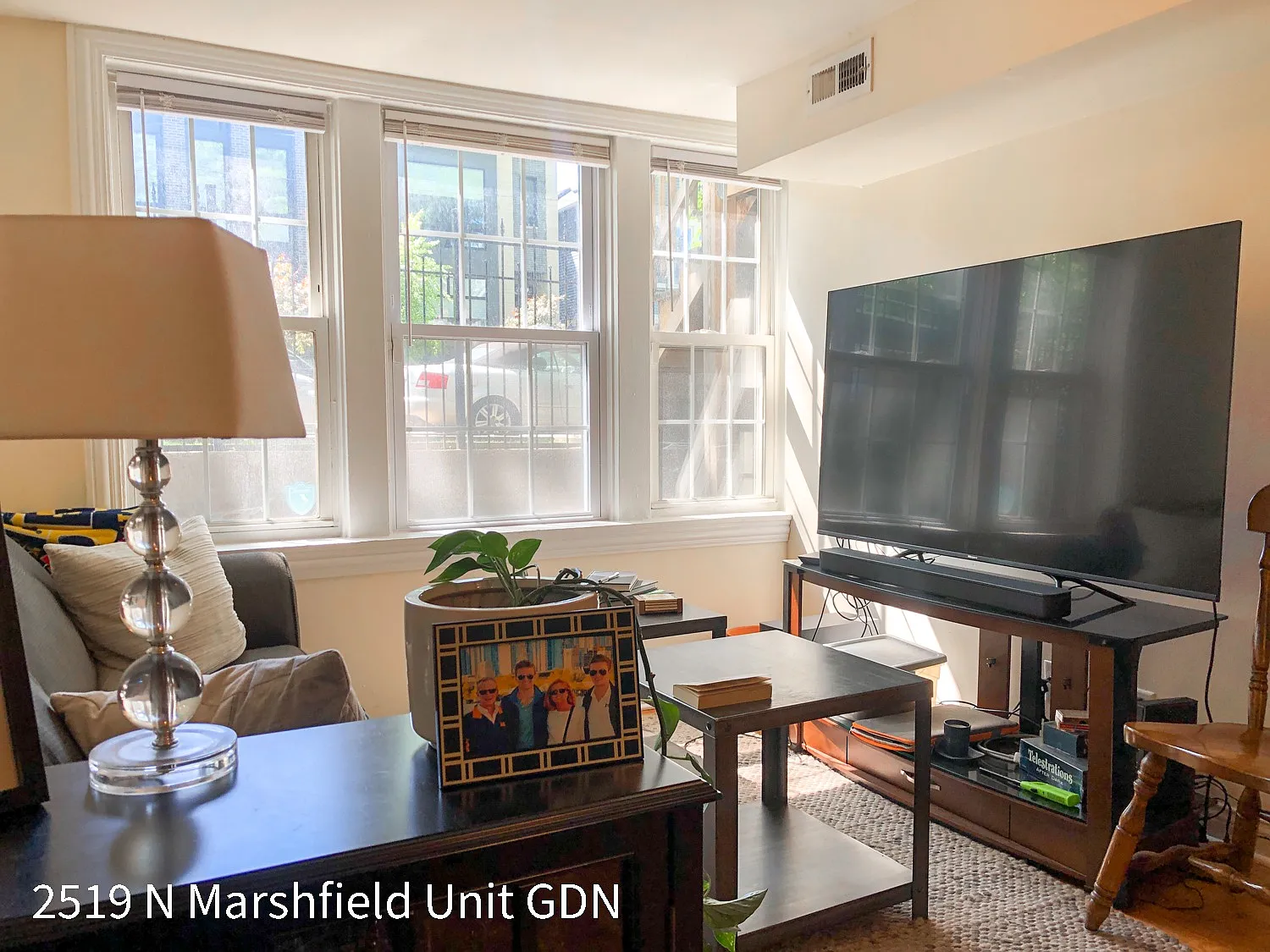 2519 N. Marshfield Ave. — Photo 3
