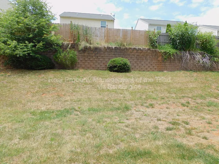 1475 Worchester St — Photo 19