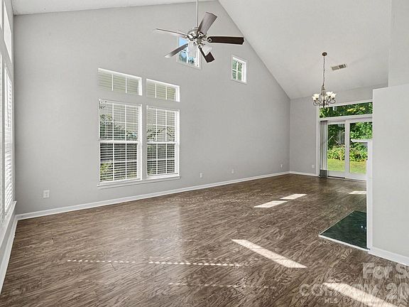3rd image of 9532 Nettle Dr