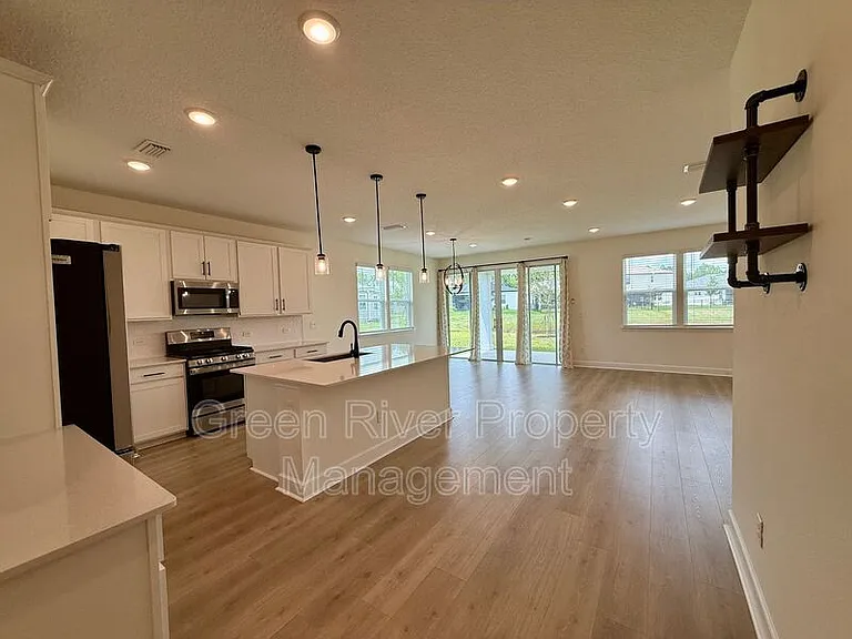 3435 Auvenshine Way — Photo 6