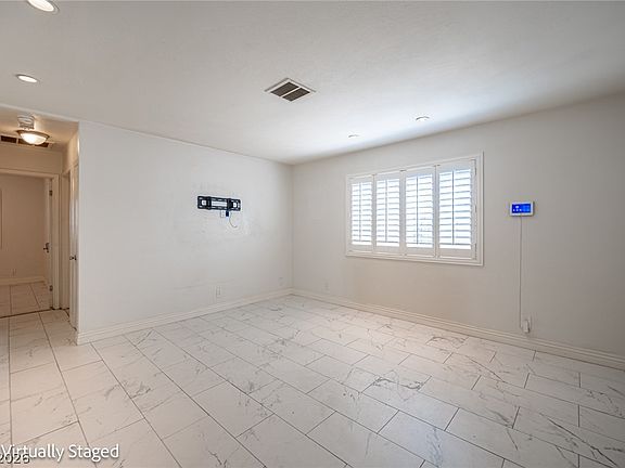 4th image of 521 S Maryland Pkwy #21A