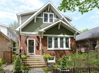 5936 N Hermitage Ave, Chicago, IL 60660