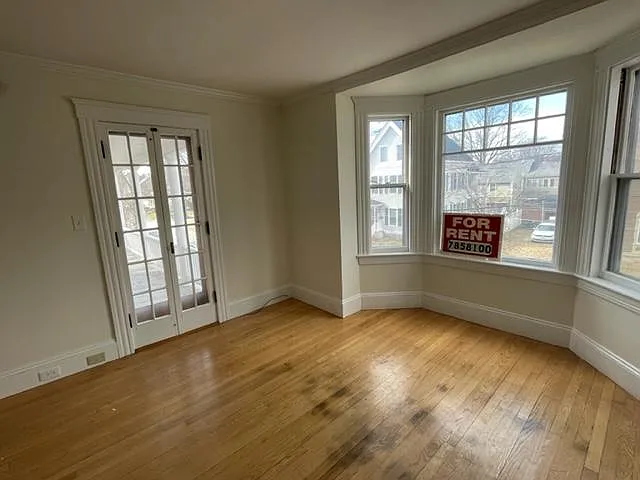 3 bed, 1600 sqft, $2,500 — Photo 4
