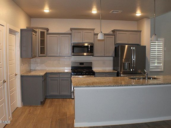 4th image of 940 Abe Goldberg Dr