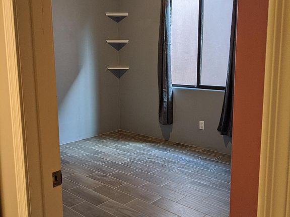 Bedroom 1 entry view