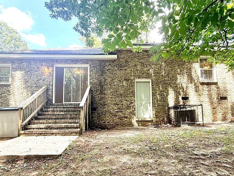 739 Ashbrook Rd — Photo 21
