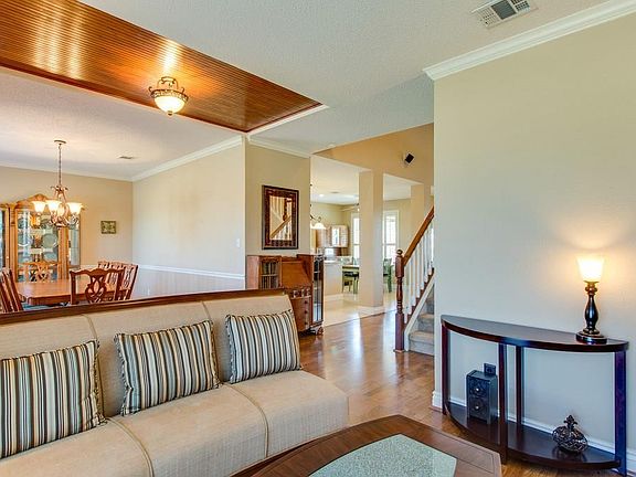 5th image of 912 Forestbrook Dr