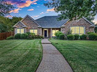 303 Canyon Lake Dr, Southlake, TX 76092