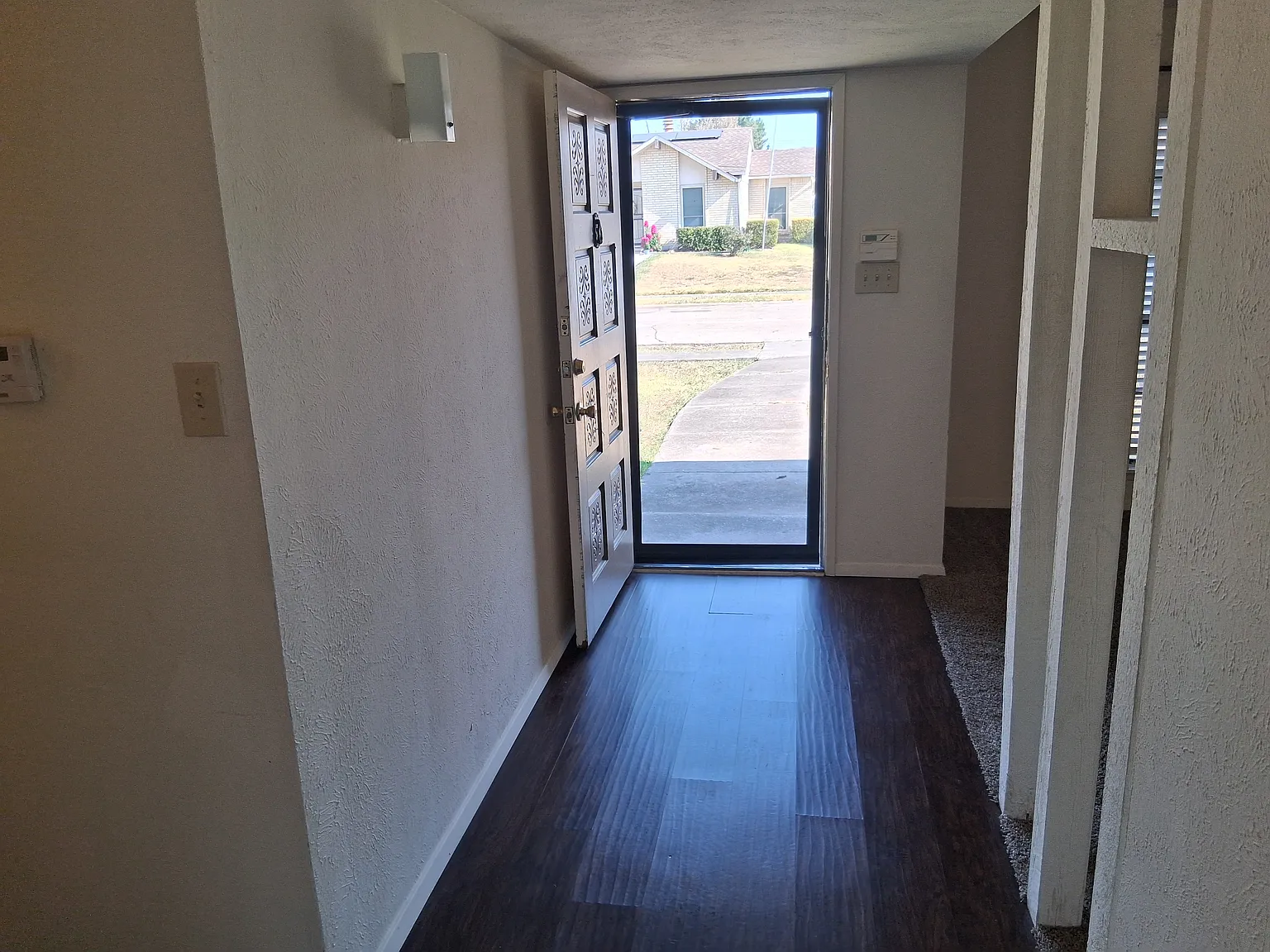 514 Button Dr — Photo 4