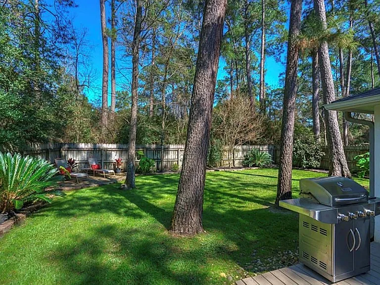 28 Fallenstone Dr — Photo 23