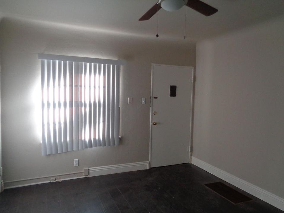 2nd image of 828 Linden Ave