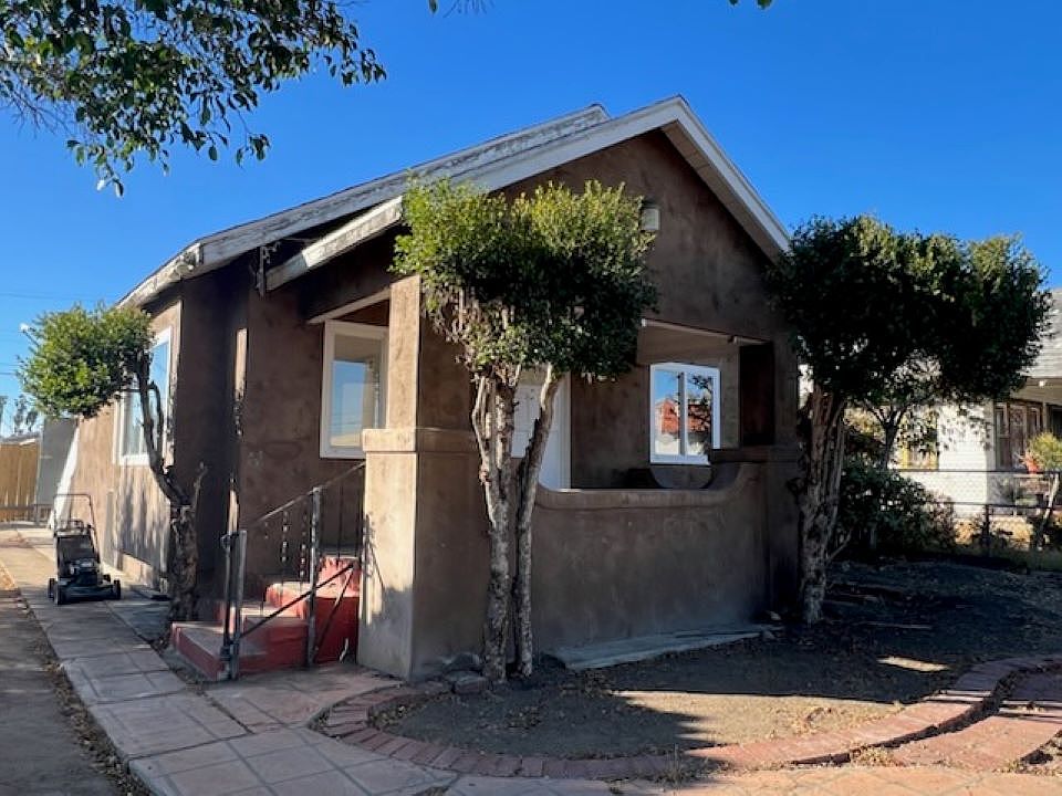 1st image of 3854 41st St