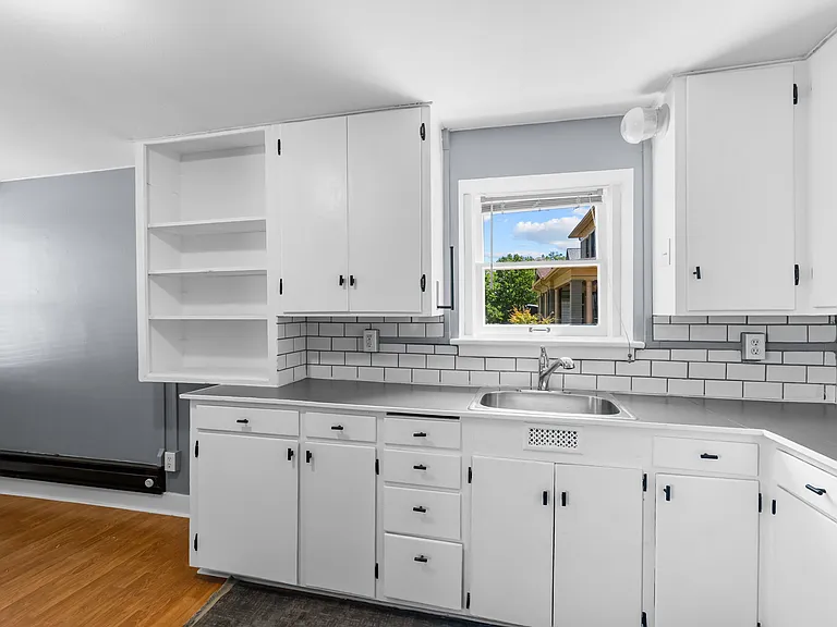 2623 W Maxwell Ave #1 — Photo 8