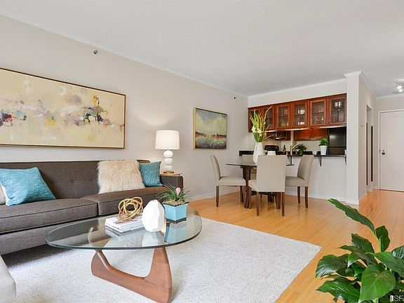 4th image of 900 Bush St APT 416
