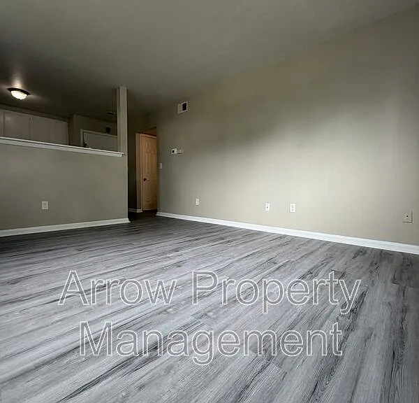 2206 K St #7 — Photo 2