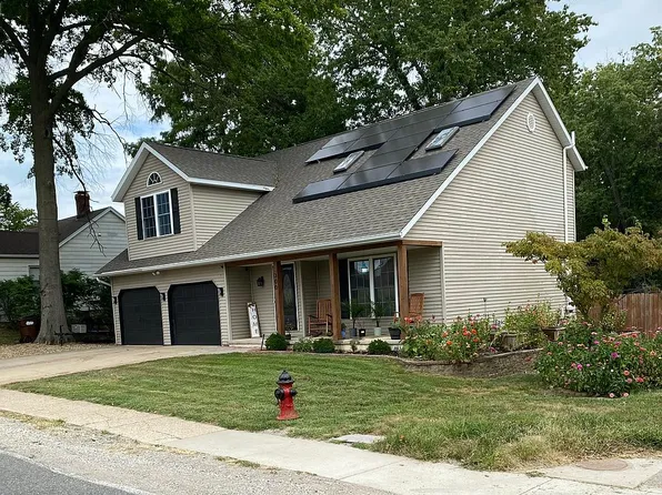 300 N Walnut St, Rochester, IL 62563