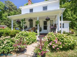 160 Holly Point Rd, Mathews, VA 23109
