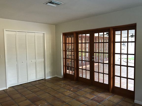 3rd image of 2632 NE 27th Way