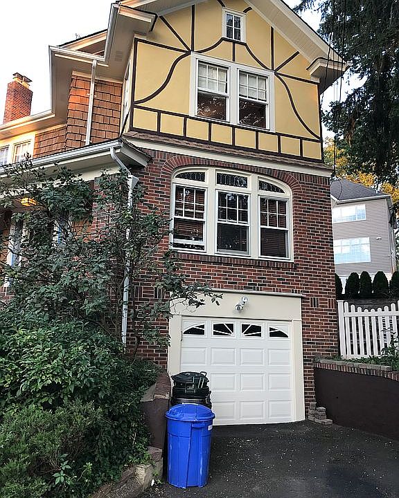 2nd image of 30 Livingston Ave