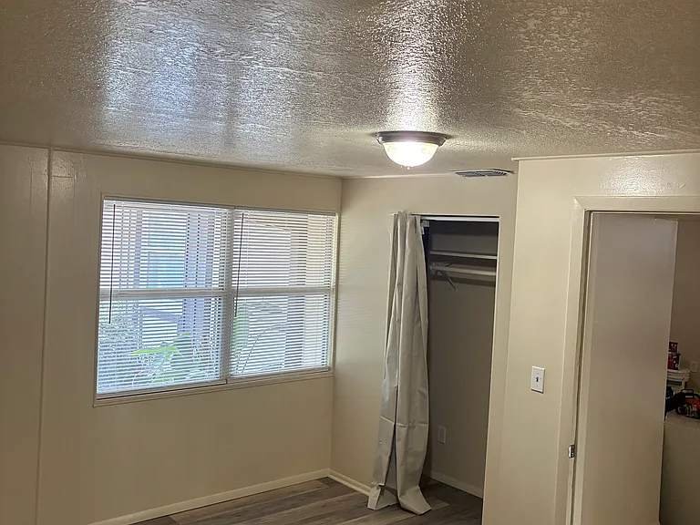 6494 Treehaven Dr — Photo 5