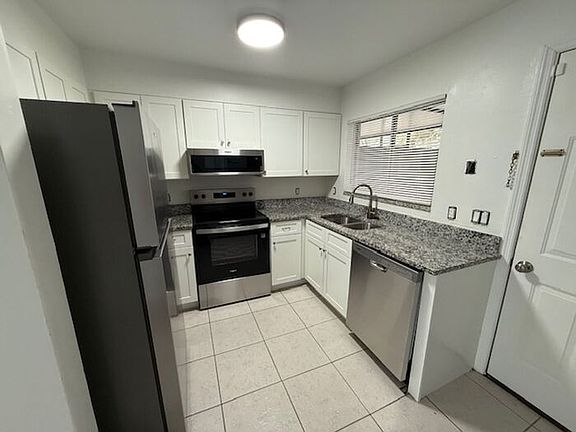 2nd image of 133 Garden Dr
