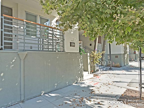 4th image of 329 Fuller St