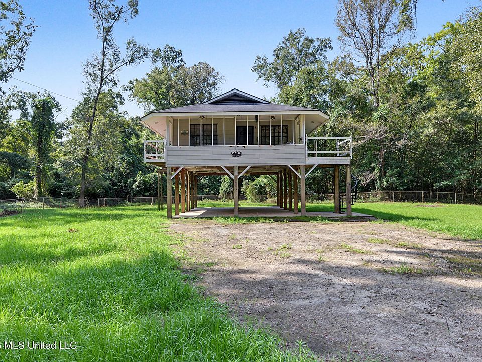 1st image of 132 River Bend Rd