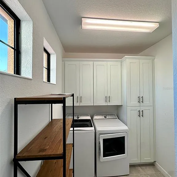 10027 Crooked Creek Dr #201 — Photo 20