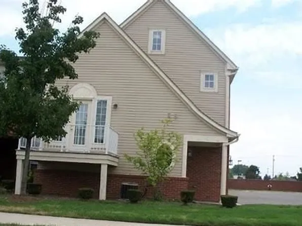 43492 Pendleton Cir, Sterling Heights, MI 48313