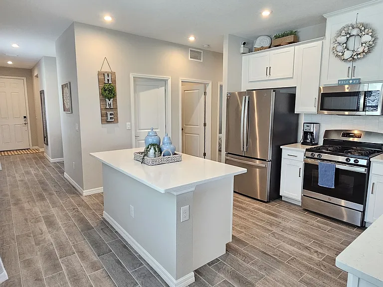 15285 Shady Palms Ln — Photo 14