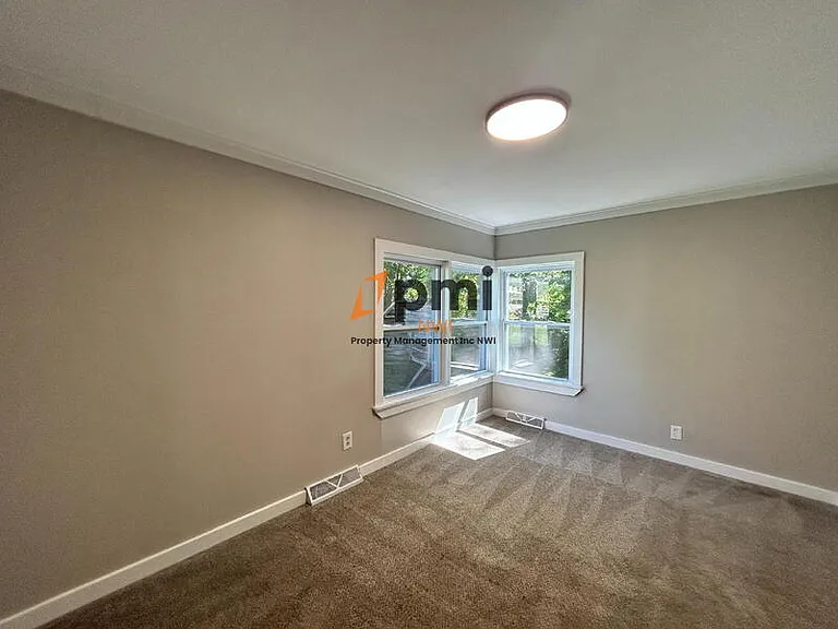 14725 Bryan St — Photo 13