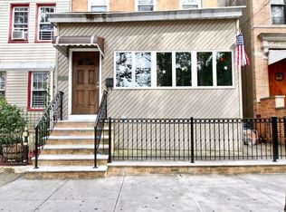 6709 62nd St, Ridgewood, NY 11385