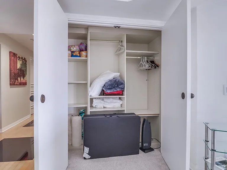 100 Harbor Dr #504 — Photo 28