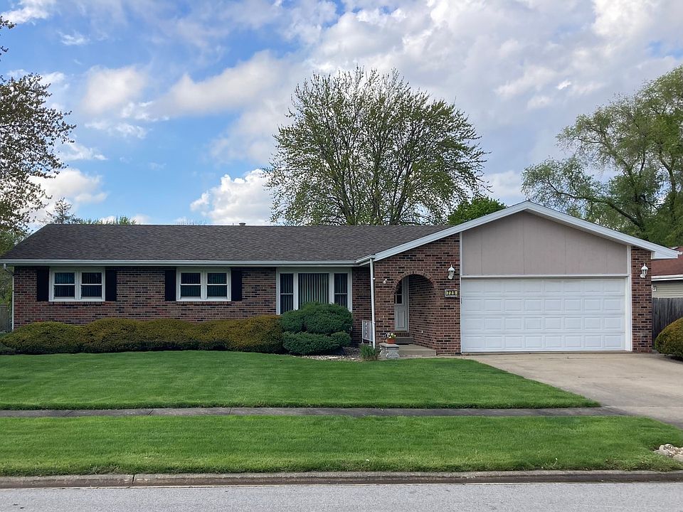 1st image of 725 Richmond Dr