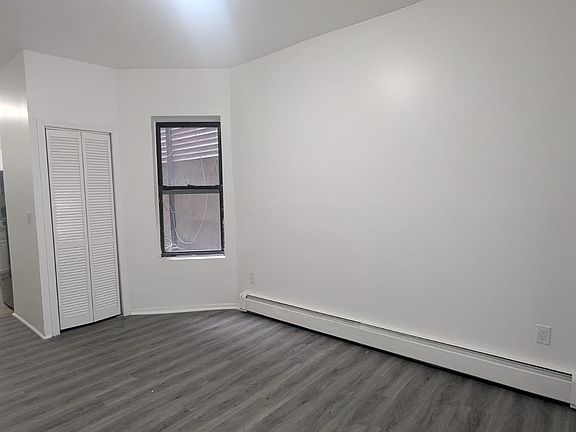 5th image of 337 Randolph Ave #1E