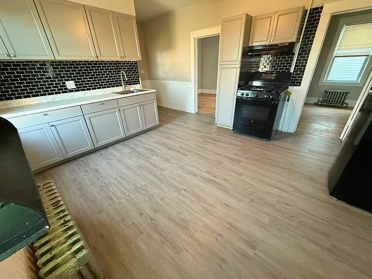 24 Hawk St #2 — Photo 8