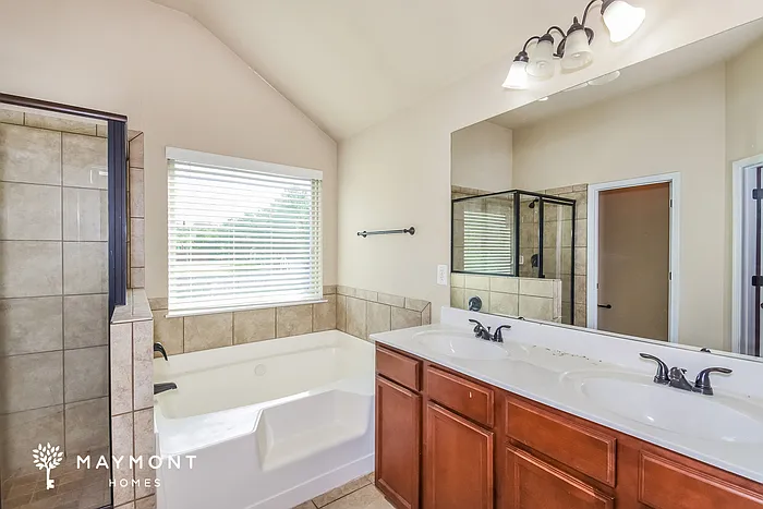 40 Oakwood Dr — Photo 13