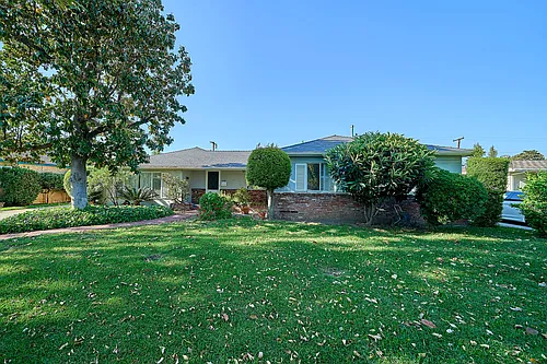 315 E Las Flores Ave Photo 1
