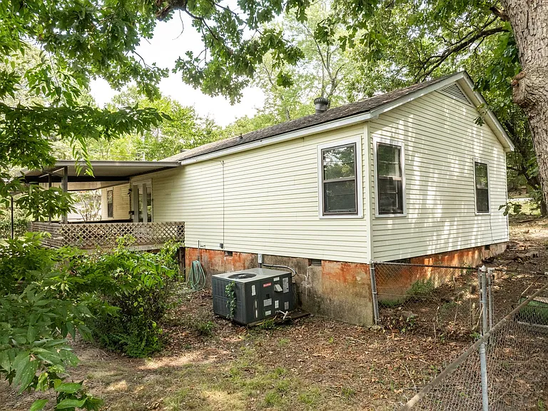 2823 Independence St — Photo 20
