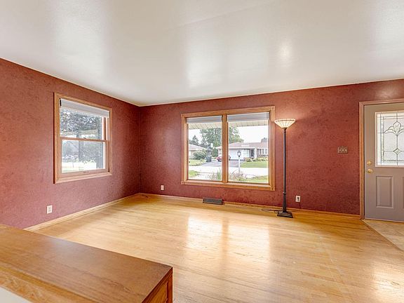 4th image of 5710 Freedy AVENUE