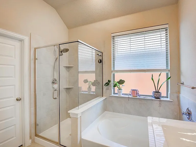 3916 Ford Dr — Photo 15