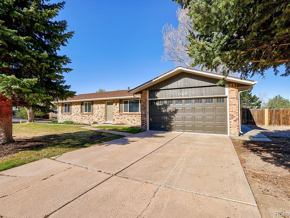 1st image of 949 Mountain View Drive