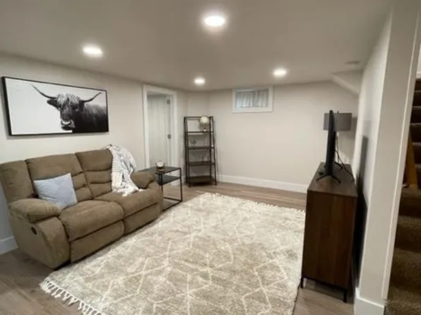 1015 4th St W #1/2, Billings, MT 59101